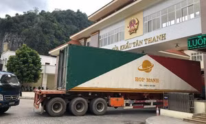 Bộ Công Thương lên tiếng về xe hàng ùn ứ tại cửa khẩu phía Bắc