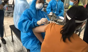 Chiều 22/2: Việt Nam tiêm chạm mốc 192 triệu liều vaccine phòng COVID-19