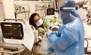 F0 tại TPHCM nguy kịch vì uống thuốc quên bóc vỏ
