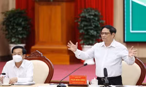Thay đổi tư duy từ sản xuất nông nghiệp sang phát triển nông nghiệp, từ chống sang chủ động thích ứng với biến đổi khí hậu