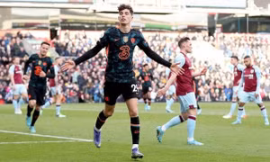 Sao Đức tỏa sáng, Chelsea đè bẹp Burnley trên sân khách
