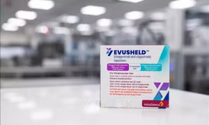 Bộ Y tế khẳng định Evusheld là thuốc, không phải 'siêu vaccine'