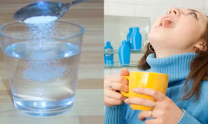 Sai lầm và mối nguy hại khi tự pha nước muối súc họng ngừa COVID-19