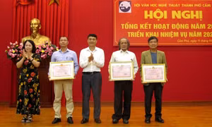 Tùng Lâm: Nhà văn thương binh viết bằng những ẩn ức chiến tranh