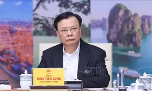 Bộ Chính trị đồng ý để đồng chí Đinh Tiến Dũng thôi giữ chức Bí thư Thành uỷ Hà Nội