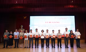 Bế giảng lớp Bồi dưỡng cho cán bộ dự nguồn các chức danh lãnh đạo, quản lý diện Ban Thường vụ Tỉnh ủy quản lý năm 2024
