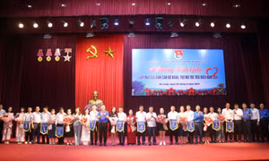 Gala gặp mặt gia đình cán bộ đoàn, thợ mỏ trẻ tiêu biểu năm 2024