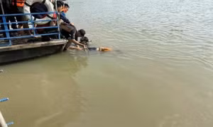 Hai cháu nhỏ tử vong do đuối nước trên kênh đào ở thành phố Huế