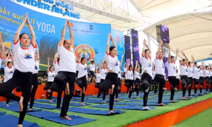 Sôi động Ngày quốc tế Yoga lần thứ 10 tại Quảng Ninh