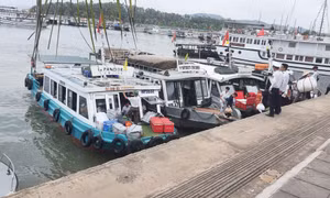 Gia tăng nguồn thu của Vịnh Hạ Long: Làm sao cho “vẹn cả đôi đường”?