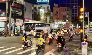 Bỏ đề xuất cấm tuyệt đối vượt đèn vàng