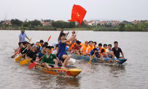 Quảng Yên: Giáo dục truyền thống văn hóa qua hoạt động trải nghiệm bơi thuyền chải