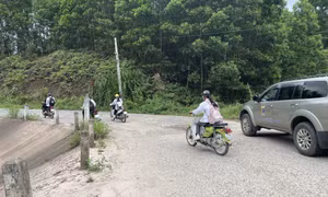 Cải tạo đường thôn xã Quảng Phong