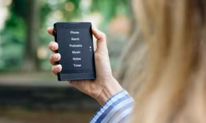 Điện thoại tối giản hỗ trợ 'cai nghiện' smartphone