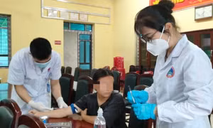 Hai bà cháu đau đầu, nôn rồi tử vong, 4 người trong nhà cùng triệu chứng