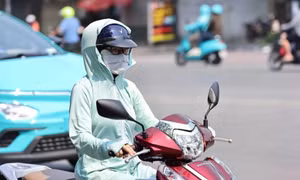 Đông Bắc Bộ có mây, ngày nắng, chiều tối và đêm có mưa rào và dông vài nơi