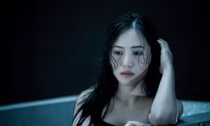 Hương Tràm ra nhạc, khán giả chê nghe chán, bảo trả lại thời Em gái mưa