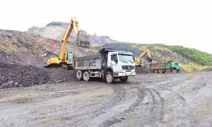 Khai thác hiệu quả nguồn thải mỏ làm vật liệu san lấp