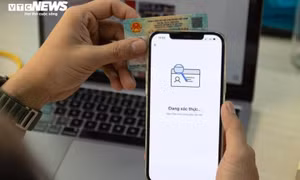 NHNN hướng dẫn xác thực khuôn mặt với người dùng CCCD, điện thoại không gắn chip