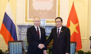 Chủ tịch Quốc hội Trần Thanh Mẫn hội kiến Tổng thống Nga Vladimir Putin