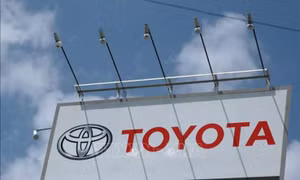 Toyota và Mazda tạm dừng sản xuất 5 mẫu xe