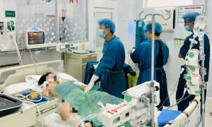 Bệnh nhi 13 tuổi trong vụ ngộ độc bánh mì ở Đồng Nai đã tử vong
