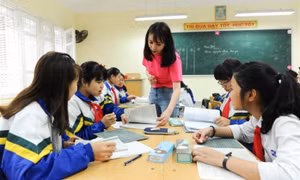 Giáo viên quá tải hồ sơ, sổ sách cuối năm học: Bộ GD&ĐT chỉ đạo khẩn