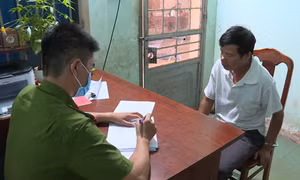 Khởi tố nghi phạm sát hại người phụ nữ trong quán cà phê