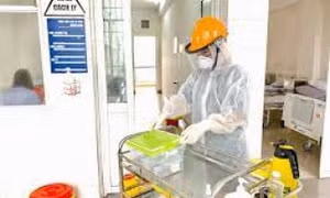 Tạm dừng hoạt động các cơ sở khám chữa bệnh tư nhân kể từ 00h00 ngày 16/5/2021
