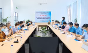 Bàn phương án đảm bảo an toàn trong đưa đón công nhân khu công nghiệp