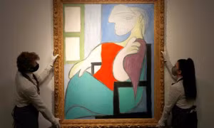 Bức họa “Người phụ nữ ngồi bên cửa sổ” của danh họa Picasso được bán với giá hơn 103 triệu USD