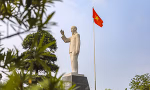 CÔ TÔ LÀM THEO LỜI BÁC