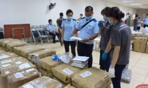 Phá chuyên án vẩn chuyển 127 kg ma tuý bằng đường hàng không