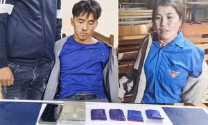 Bắt 2 đối tượng mua bán 1 bánh heroin, 800 viên ma túy tổng hợp