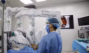 Bãi bỏ 3 Thông tư về đấu thầu trang thiết bị y tế; kinh doanh dược liệu; sữa học đường...