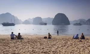 Việt Nam lọt top 5 điểm đến ấn tượng mùa hè 2023