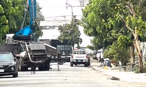 Công an phong tỏa hiện trường, điều tra nghi án con gái sát hại mẹ ở Bình Dương