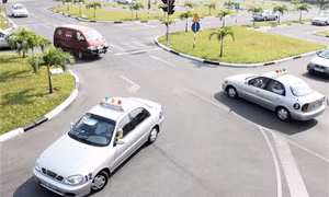 Đào tạo lái xe khốn khổ vì chính sách bất cập