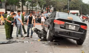 Xử lý sao khi ô tô bị mất phanh lúc đi trong phố?