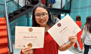 Sao nhí một thời: Phương Mỹ Chi thành CEO, Ju Uyên Nhi thiếu nữ xinh đẹp