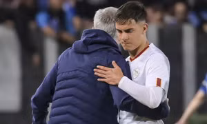 Roma thua trong trận thứ 100 với Mourinho