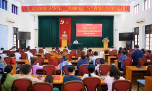 Đại biểu Quốc hội Vũ Hồng Thanh tiếp xúc cử tri huyện Bình Liêu, tháng 4-2023