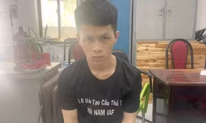 Nam thanh niên lừa cô gái 20 tuổi vay tiền với thủ đoạn chụp hình khỏa thân