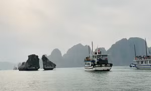 Sớm tháo gỡ khó khăn trong phủ sóng di động trên Vịnh Hạ Long