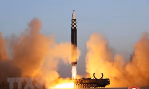 Triều Tiên xác nhận lần đầu tiên thử nghiệm ICBM “Hwasong-18"