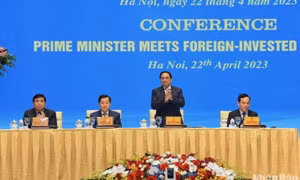 Đồng hành, thấu hiểu, chia sẻ khó khăn với các nhà đầu tư nước ngoài