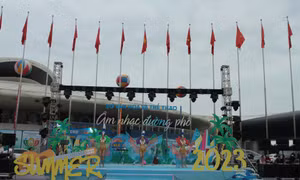 Biểu diễn nghệ thuật đường phố chào hè 2023