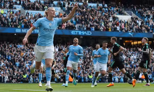 Premier League: Manchester City chỉ còn kém Arsenal 3 điểm