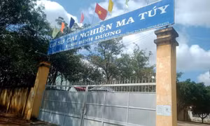 9 học viên bỏ trốn khỏi cơ sở cai nghiện ma túy, cướp điện thoại người đi đường