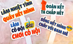 Cửa hàng in hashtag cầm tay chụp hình đẹp, uy tín và chất lượng